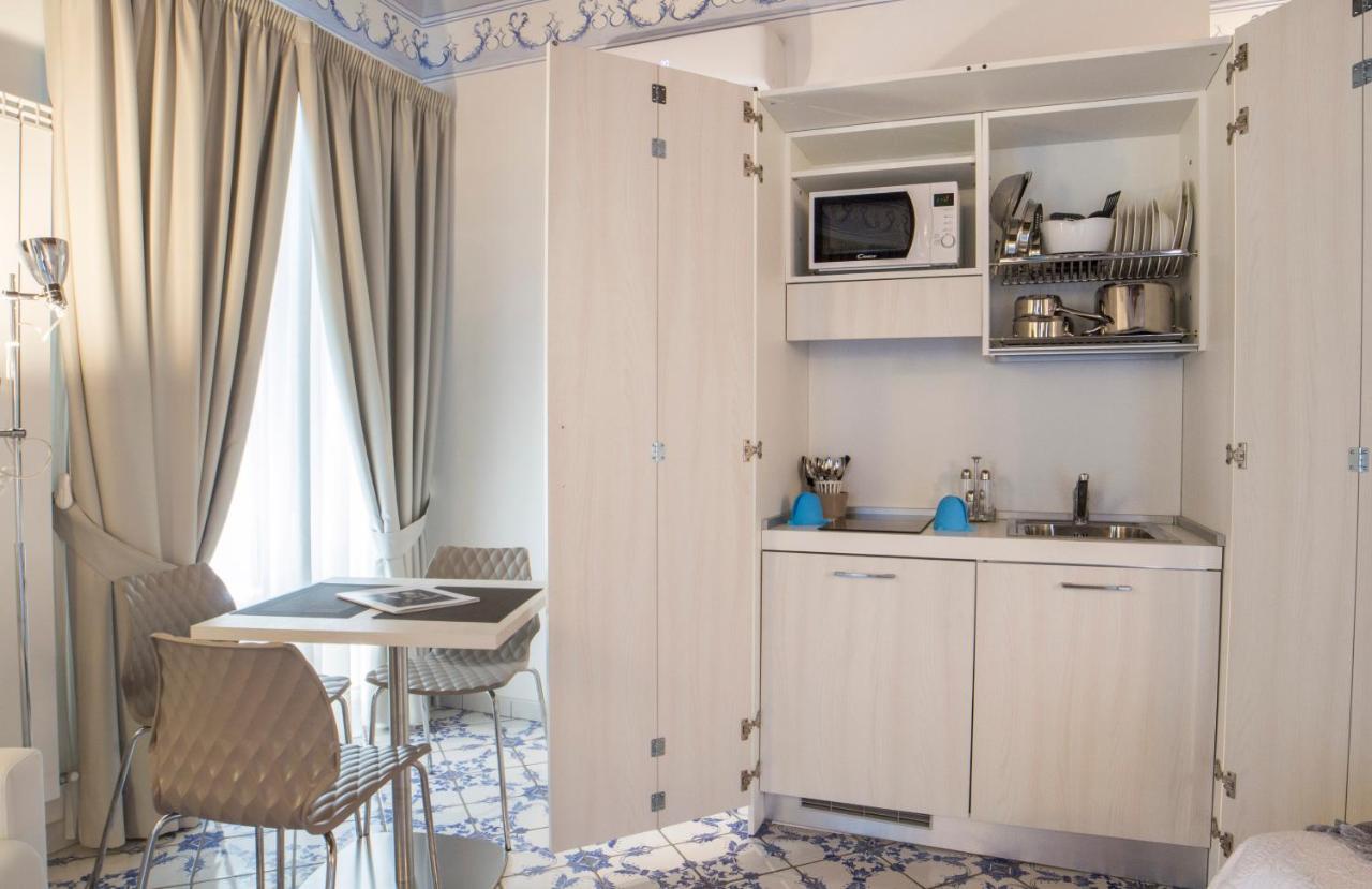 Morelli Suite نابولي المظهر الخارجي الصورة