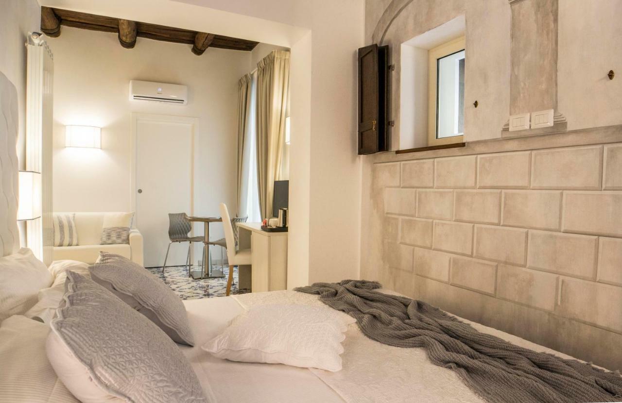 Morelli Suite نابولي المظهر الخارجي الصورة